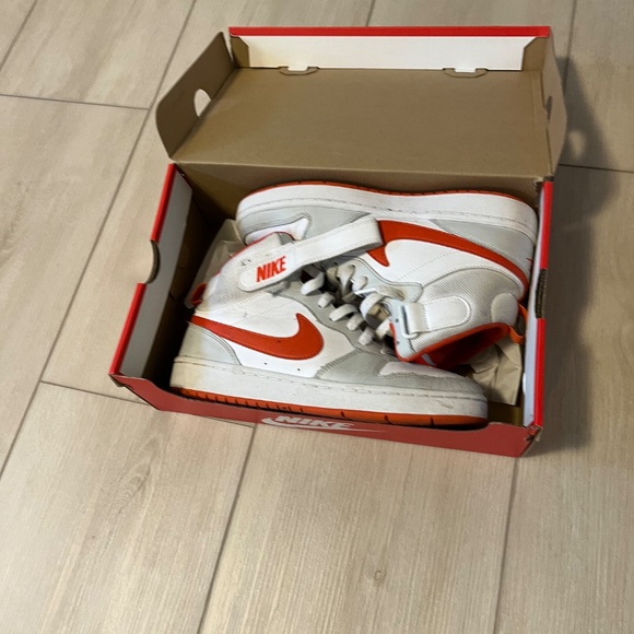 Nike Court Borough MID 2 (GS) - Picture 2 of 4